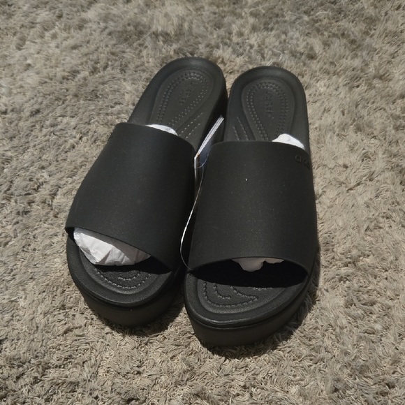 CROCS Black Brooklyn Slide - Picture 1 of 7